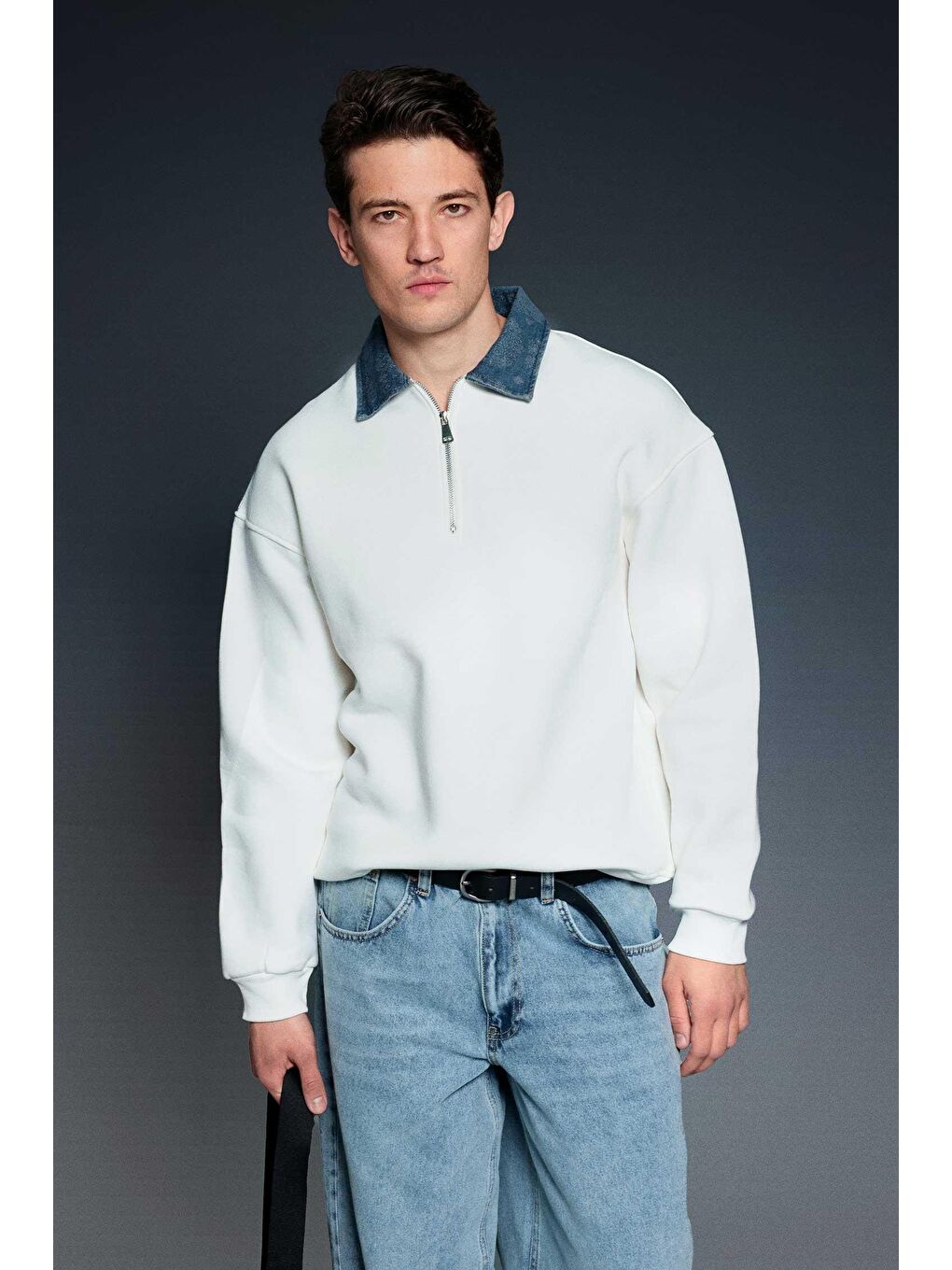 Erkek Denim Polo Yaka Yarım Fermuarlı Oversize Sweatshirt Beyaz-2