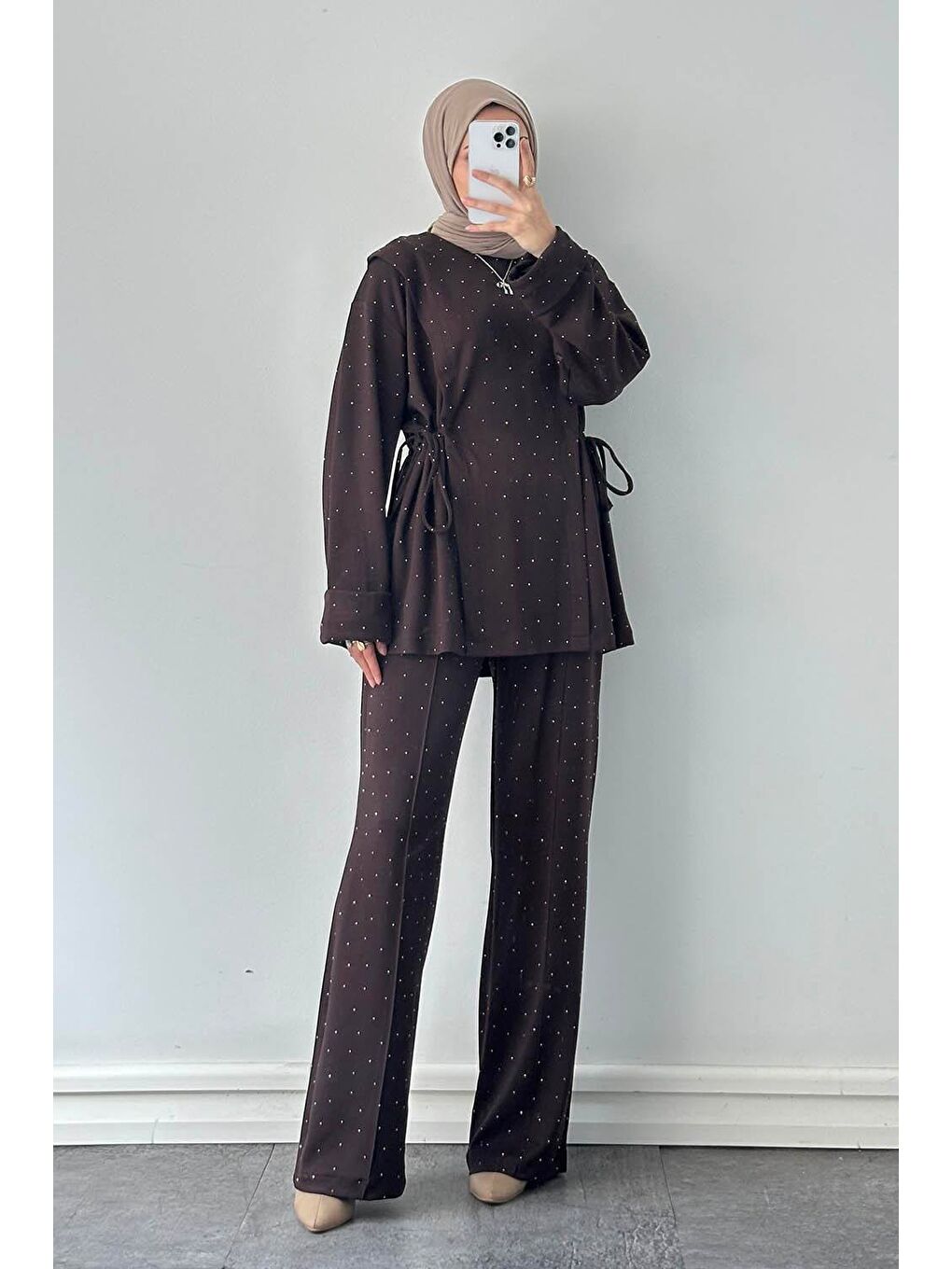 Tünel Detaylı Taşlı Takım Acı Kahverengi