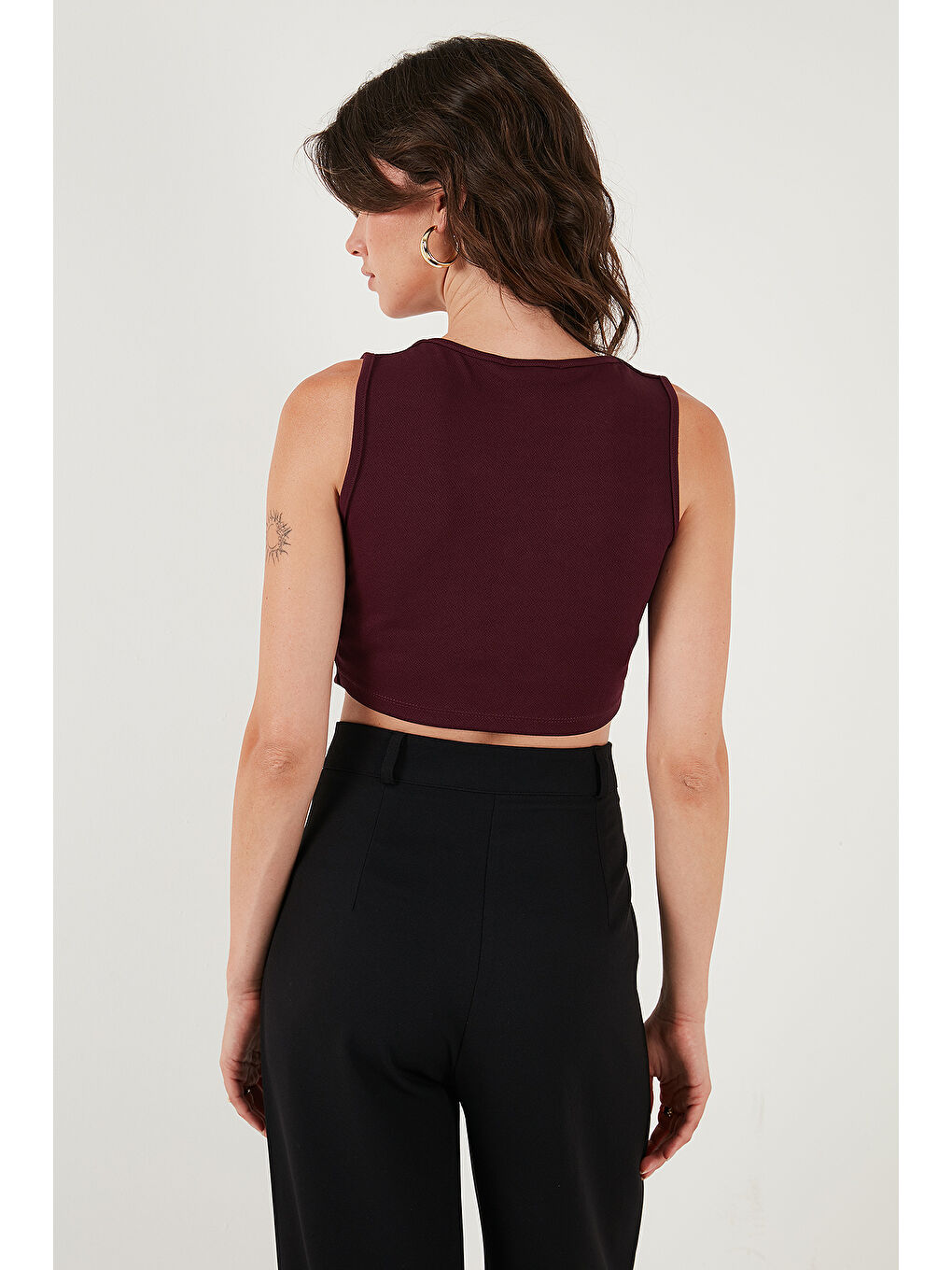 Bordo Slim Fit Kalp Yaka Düğmeli Kalın Askılı Kadın Crop Yelek 5865497-6