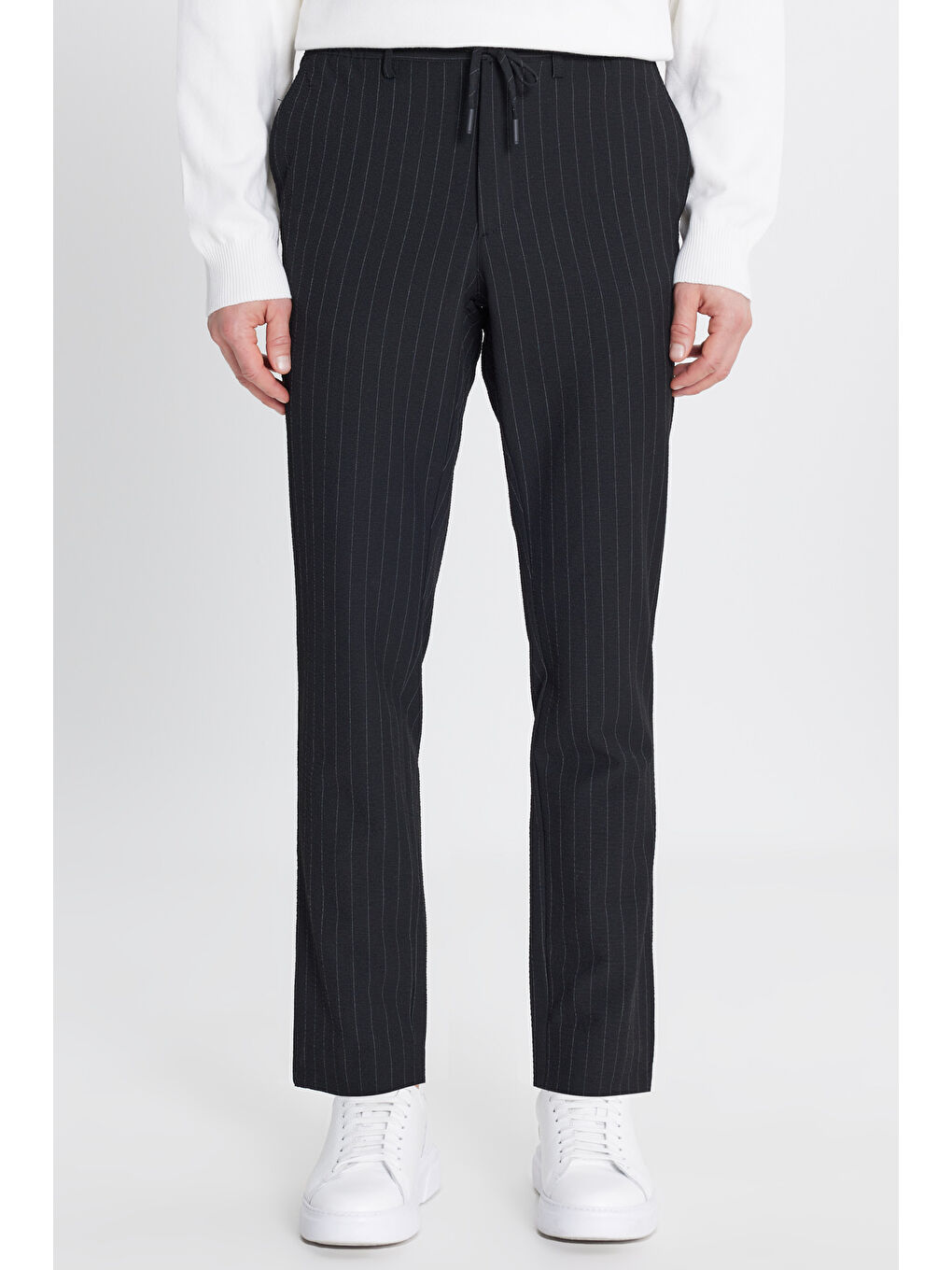 Erkek Siyah Yumuşak Dokulu Slim Fit Beli Bağlamalı Yan Cepli Gofre Desenli Pantolon