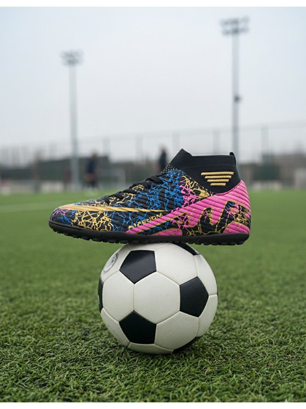 Siyah Çoraplı Çim Ve Halı Saha Futbol Ayakkabısı