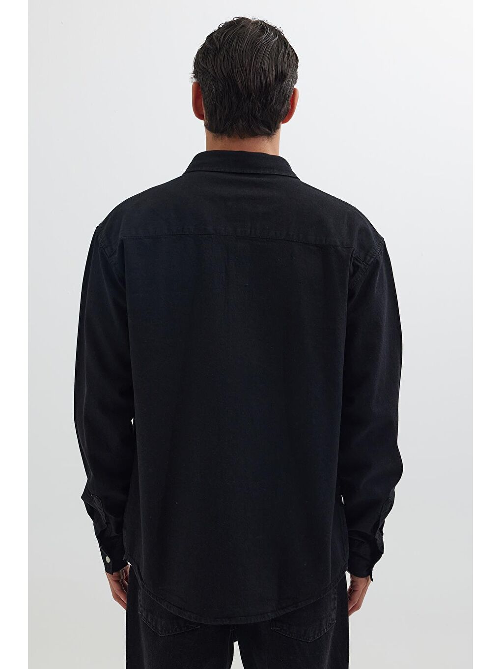 Erkek Relax Fit Rahat Kesim Spor Yaka Çift Cep Kapaklı Denim Siyah Gömlek-6