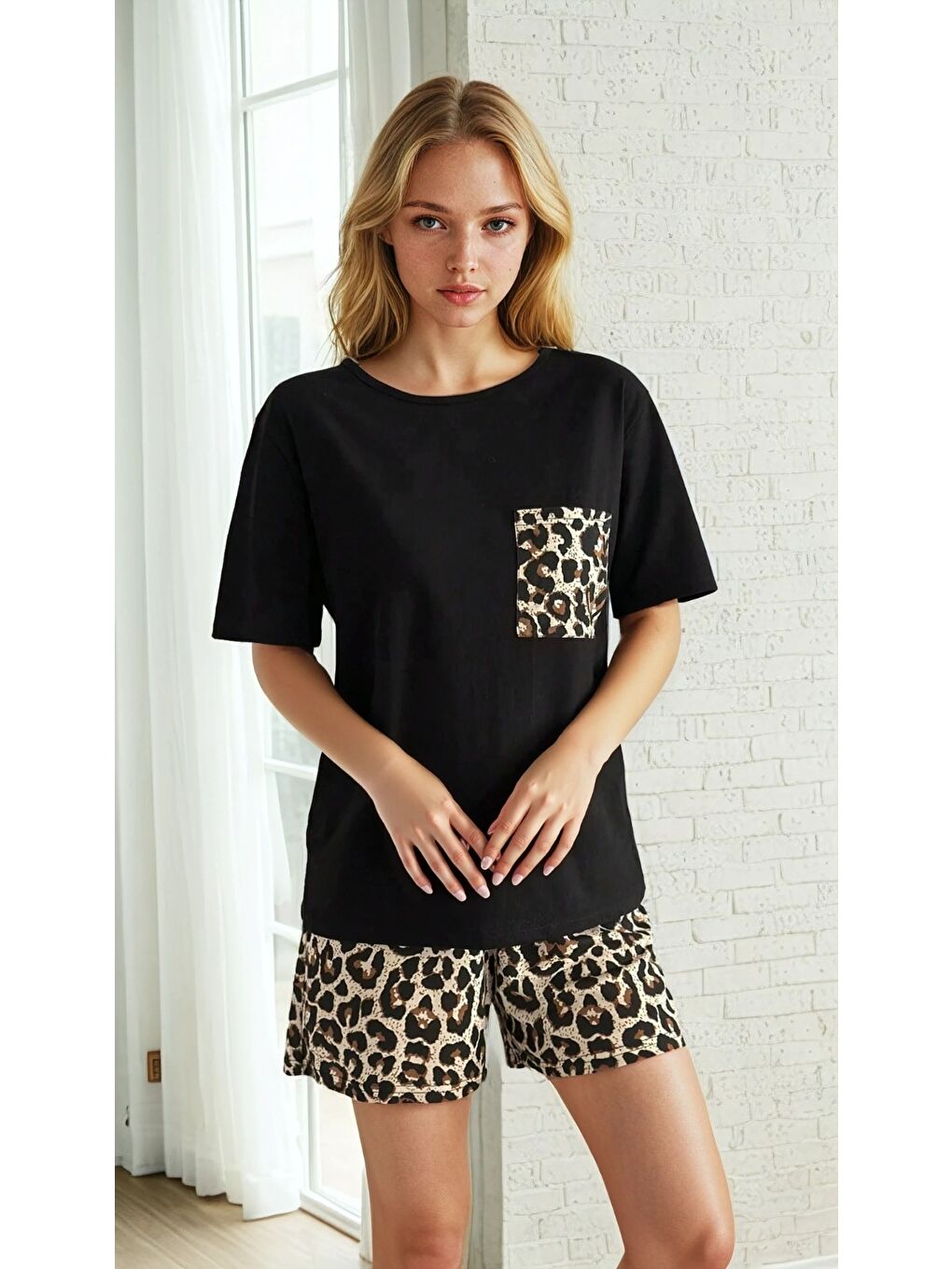 Siyah Cep Detay Leopar Desen Şortlu Pijama Takım