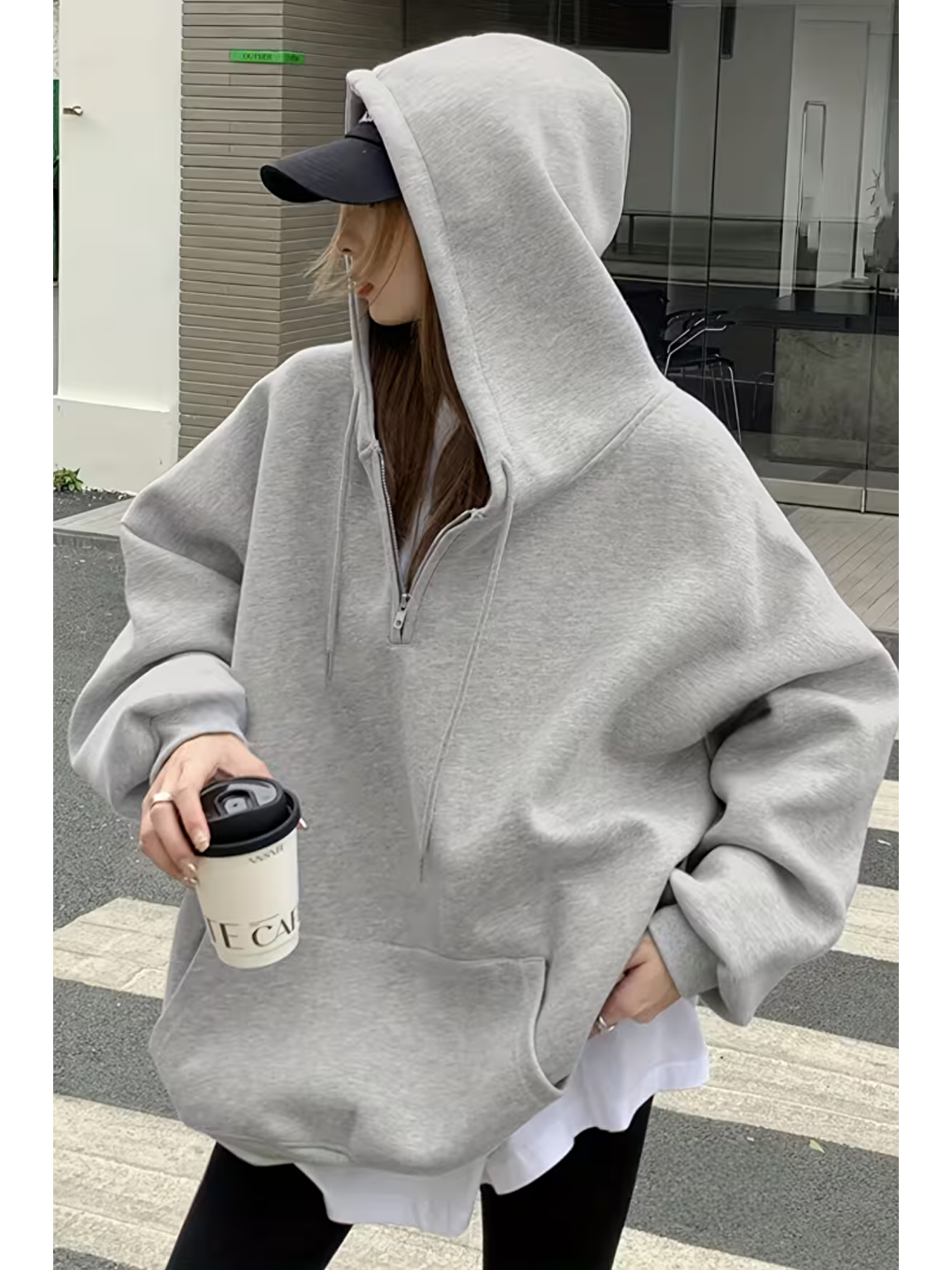 Kadın Gri Oversize Kapüşonlu Önü Fermuarlı Yumuşak Kumaş Sweatshirt