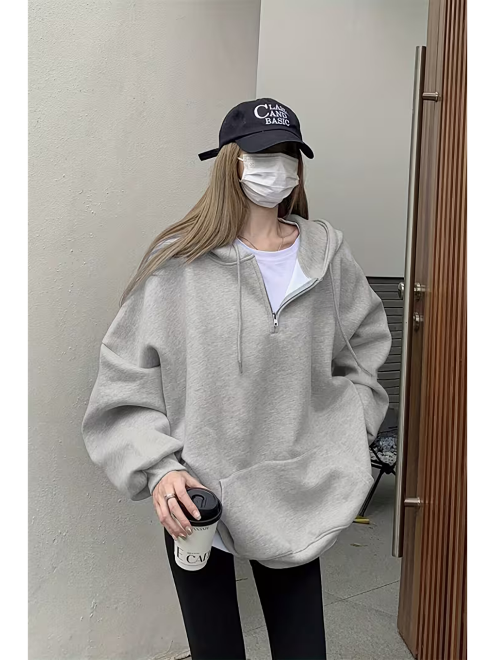 Kadın Gri Oversize Kapüşonlu Önü Fermuarlı Yumuşak Kumaş Sweatshirt-1