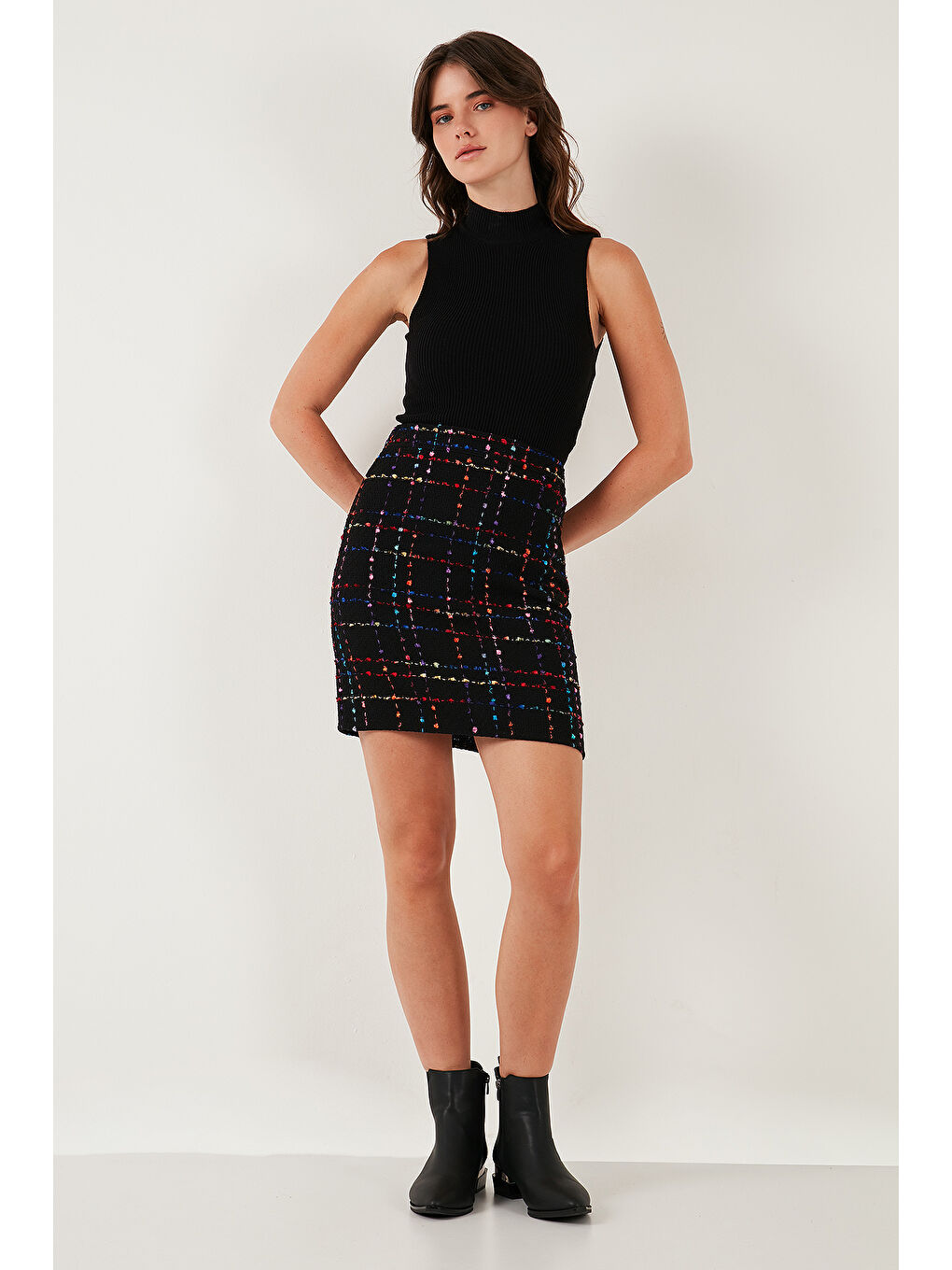 Siyah Tüvit Desenli Slim Fit Yüksek Bel Mini Boy Kadın Etek 5866436