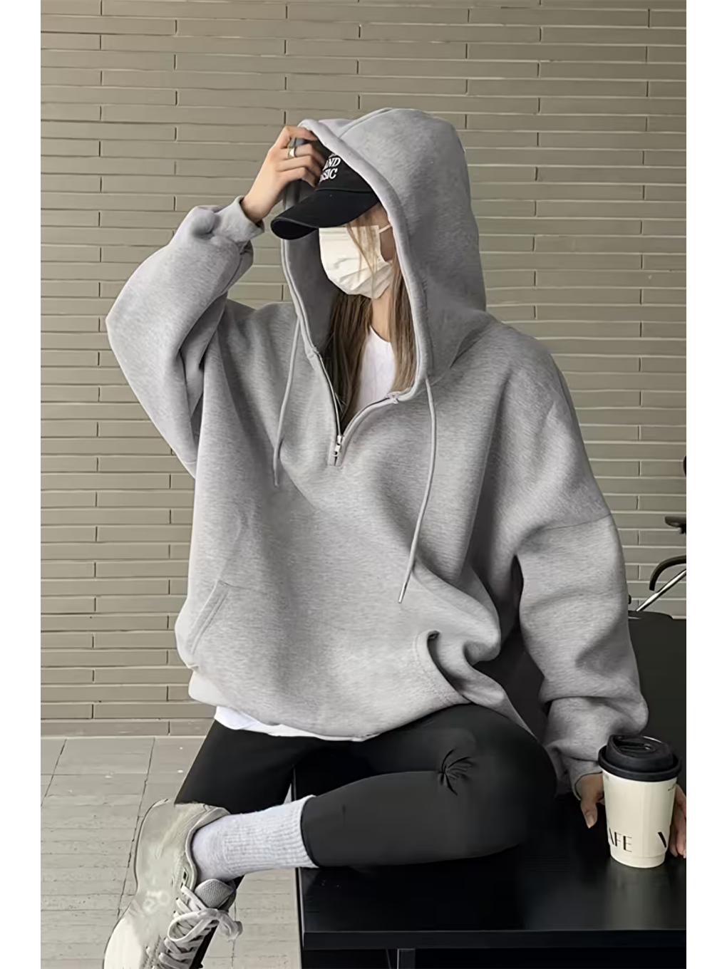 Kadın Gri Oversize Kapüşonlu Önü Fermuarlı Yumuşak Kumaş Sweatshirt-3