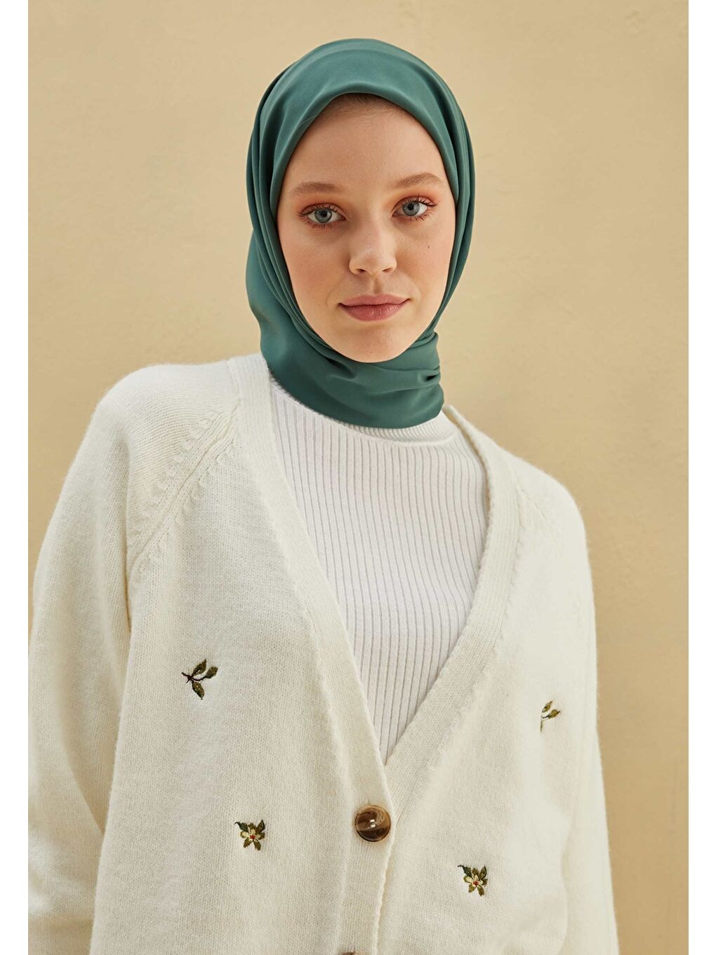 Yeşil Medine İpeği Eşarp Yaprak-2