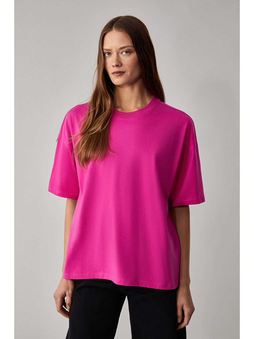 Pembe Jemmy Kadın %100 Organik Pamuk Relaxed Fit Yırtmaçlı Yuvarlak Yakalı PEMBE T-Shirt-2