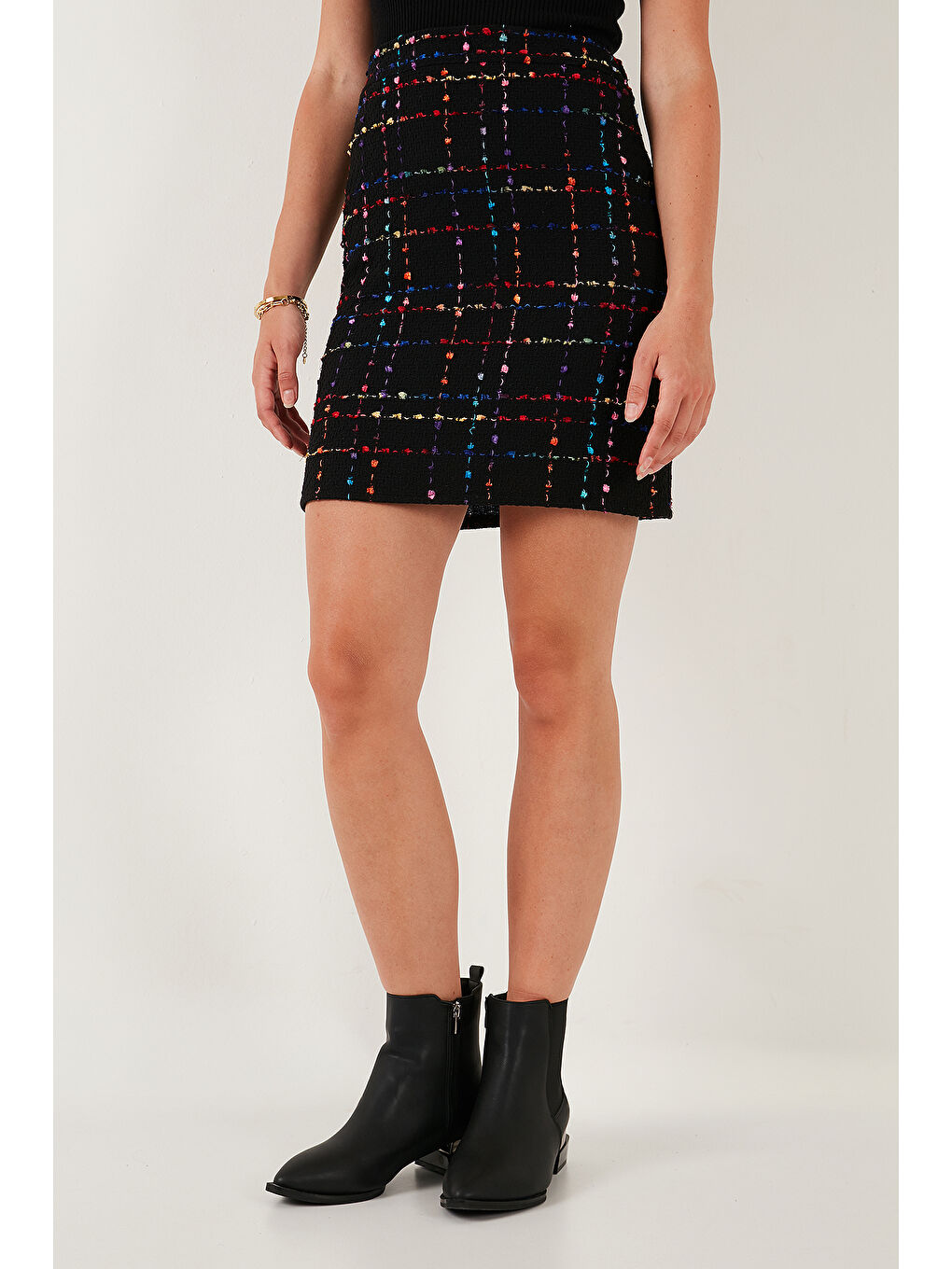 Siyah Tüvit Desenli Slim Fit Yüksek Bel Mini Boy Kadın Etek 5866436-3