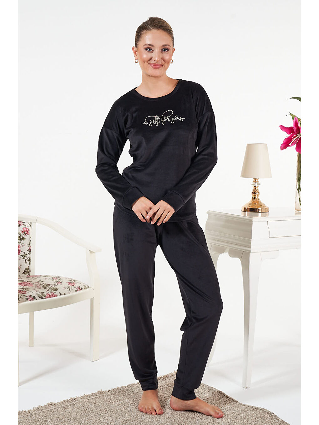 Kadın Kadife Baskılı Pijama Takımı 25382 Siyah-1
