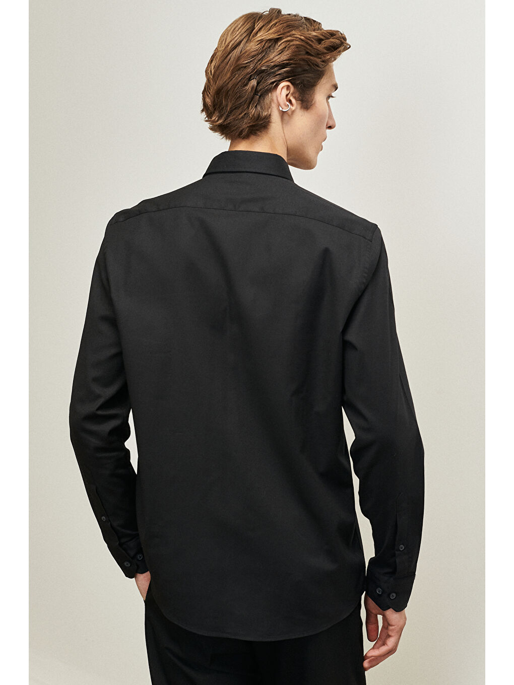 Erkek Siyah Slim Fit Dar Kesim Düğmeli Yaka Gabardin Desenli Gömlek-4