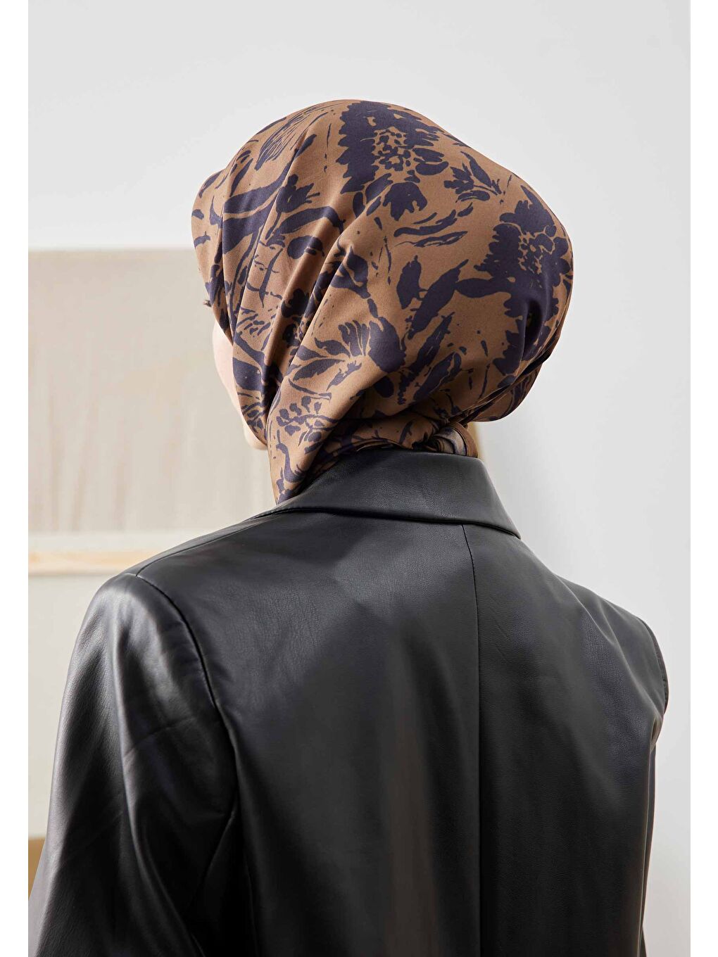 Kahverengi Vıolet Desen Pamuk İpek Eşarp Kahve-3