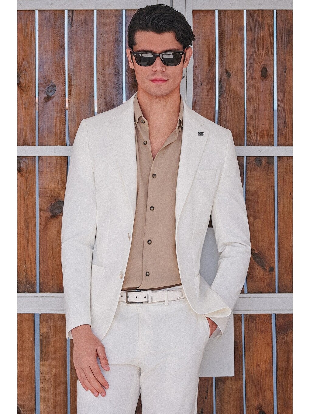 Kahverengi Biritli Yaka Uzun Kol Cepsiz Slim Fit Pamuklu Gömlek 1004260207-1
