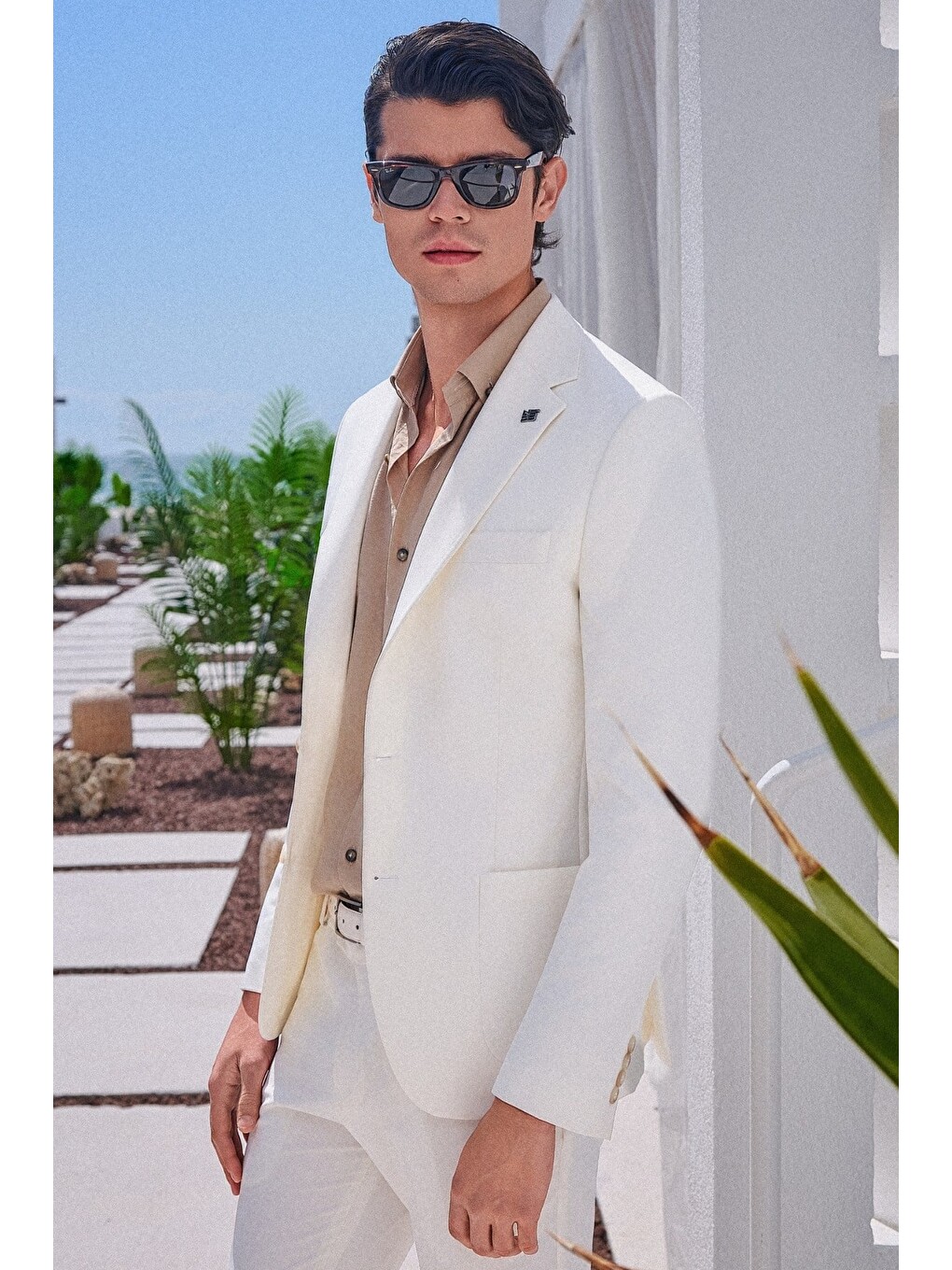 Kahverengi Biritli Yaka Uzun Kol Cepsiz Slim Fit Pamuklu Gömlek 1004260207-4