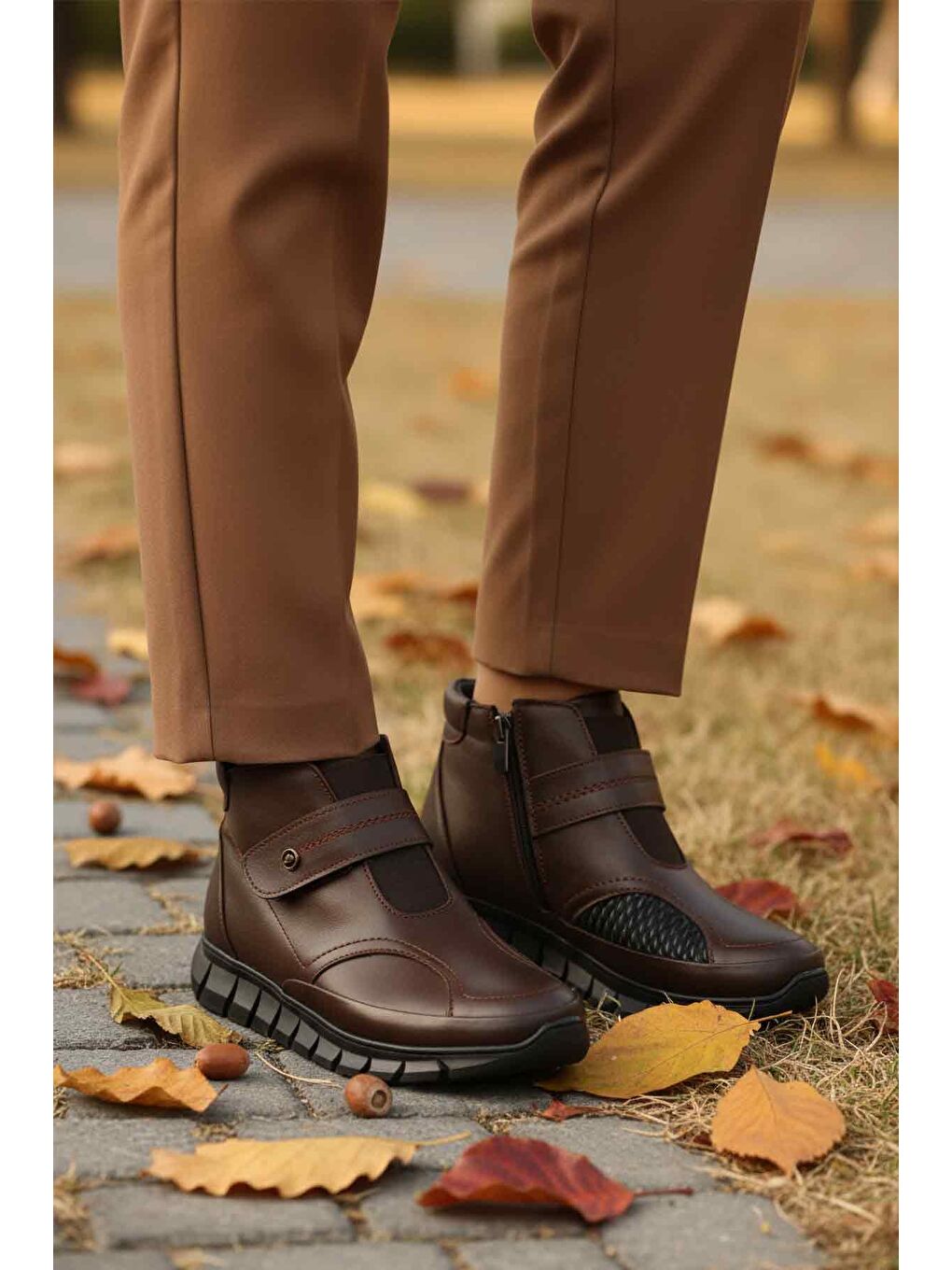 Kahverengi Kahve Hakiki Deri İçi Polarlı Cırtlı Fermuarlı Kaymaz Kadın Bot 3609 Z-2