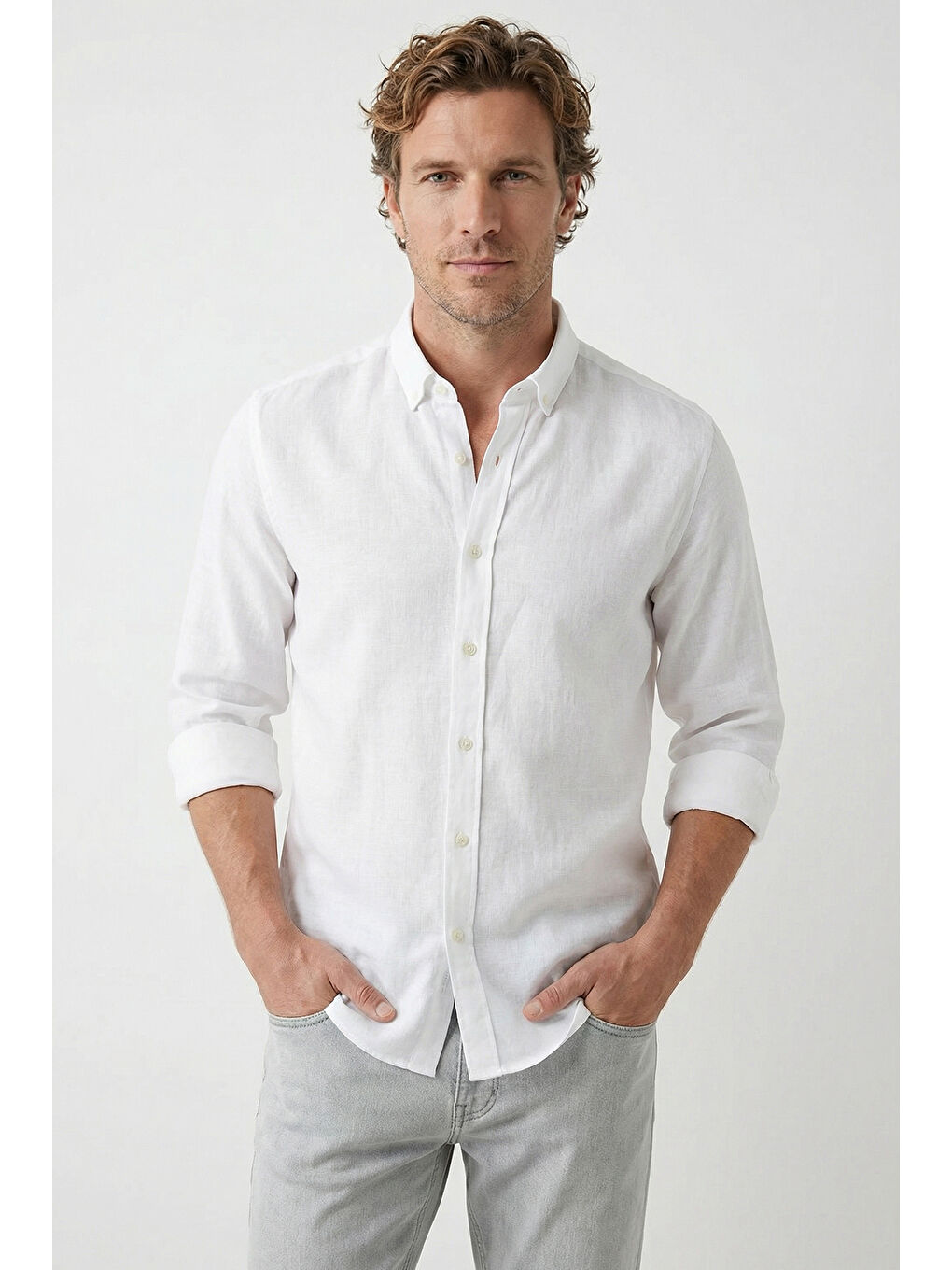 Beyaz Uzun Kol Regular Fit Düğmeli Yaka Spor Pamuk Nefes Alabilen Keten Görünümlü Gömlek