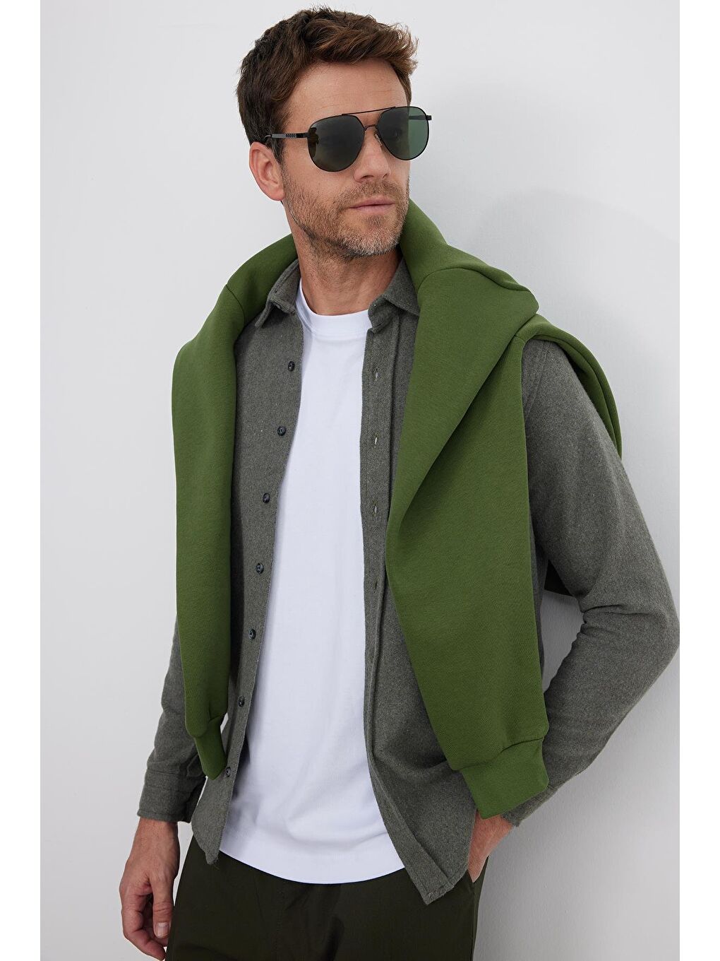 Erkek Regular Fit Klasik Kesim Düz Cepli Haki Oduncu Gömlek-1