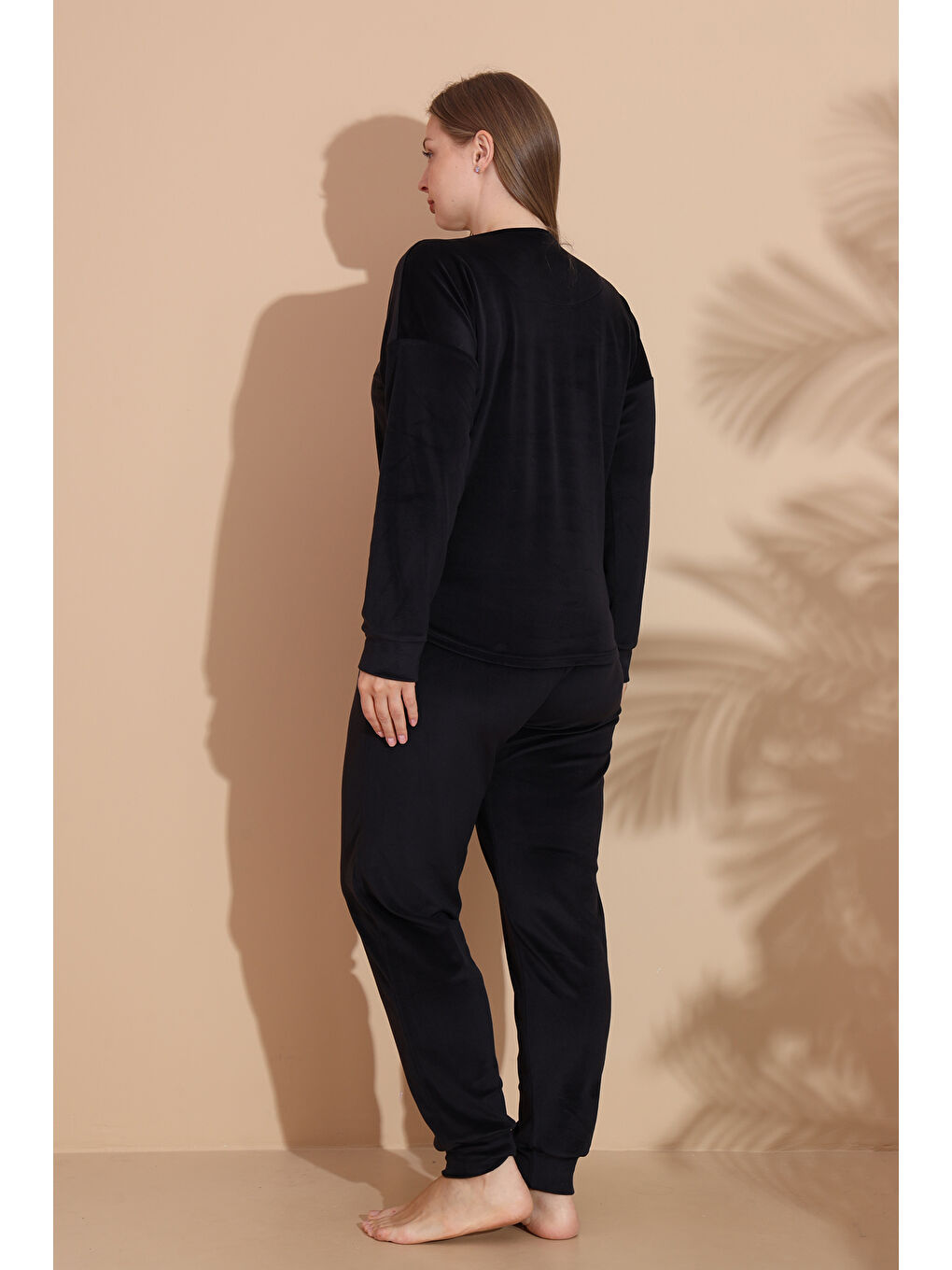 Büyük Beden Kadın Kadife Baskılı Pijama Takım 25394 Siyah-3