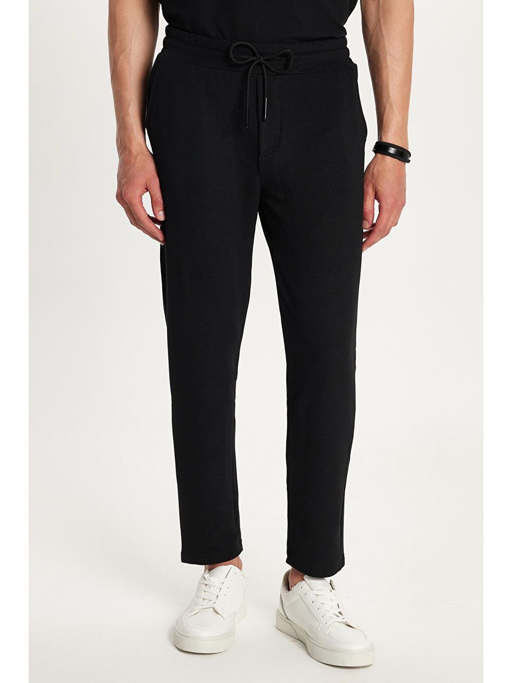 Erkek Standart Fit Pamuklu Fermuarlı Polo Yaka Beli Bağcıklı Siyah Eşofman Takımı-1