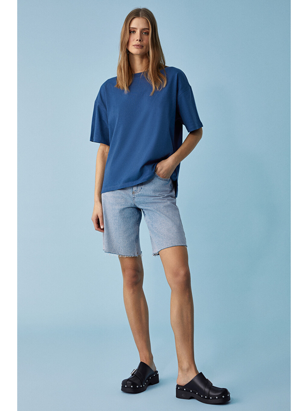Lacivert Jemmy Kadın %100 Organik Pamuk Relaxed Fit Yırtmaçlı Yuvarlak Yakalı LACİVERT T-Shirt-1
