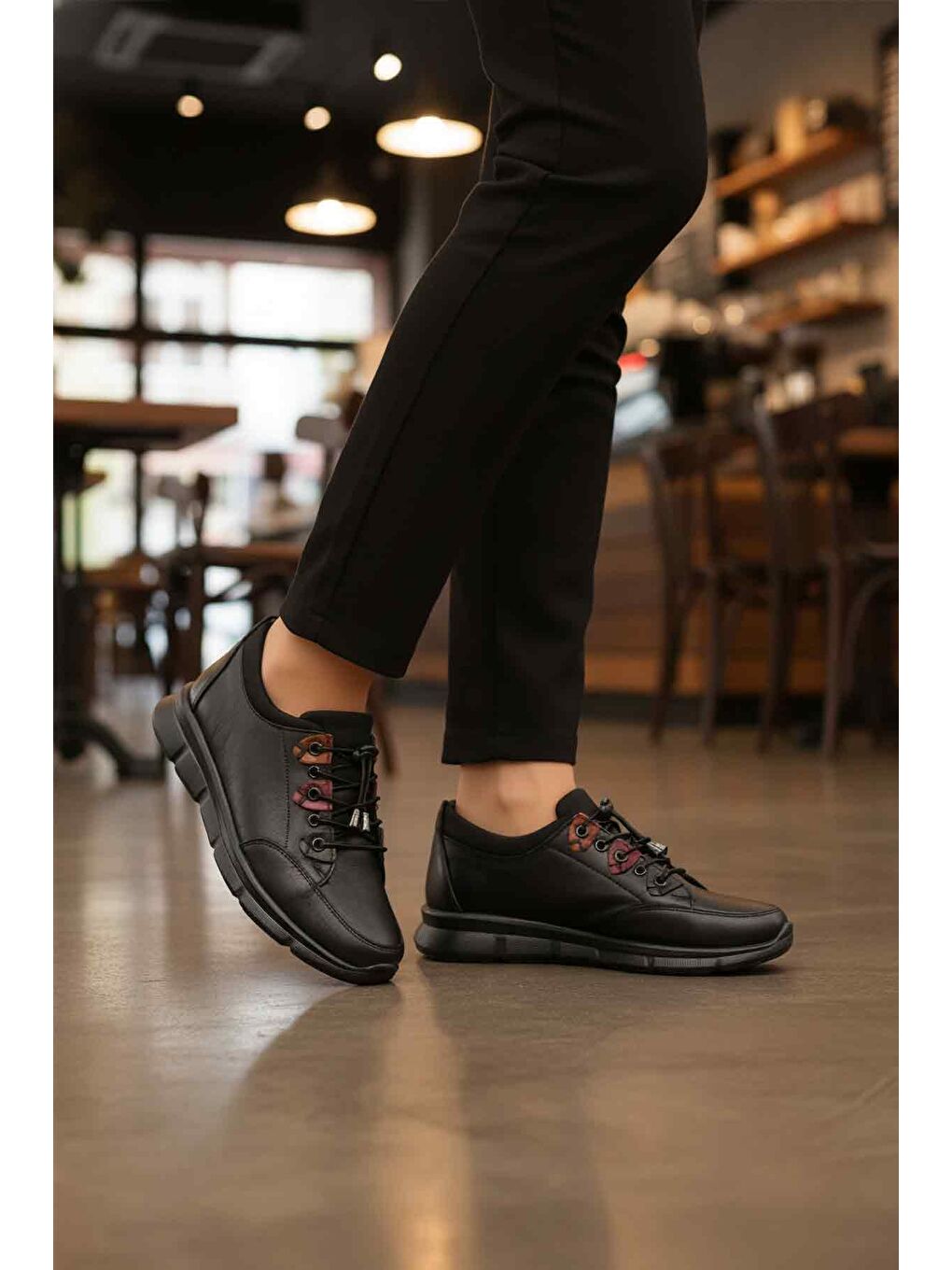 Siyah Hakiki Deri Ortopedik Kadın Casual Ayakkabı 660 Z-2