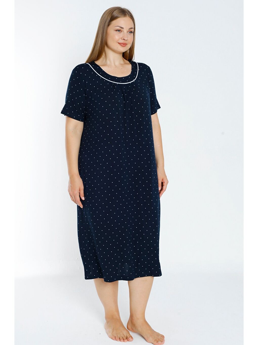 Lacivert Puantiyeli Biyeli Kısa Kollu Esnek Viskon Büyük Beden Gecelik-3