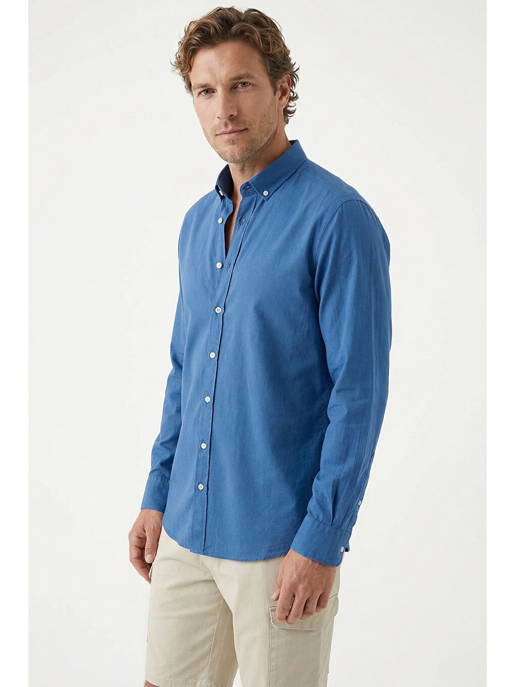 İndigo Uzun Kol Regular Fit Düğmeli Yaka Spor Pamuk Nefes Alabilen Keten Görünümlü Gömlek-1