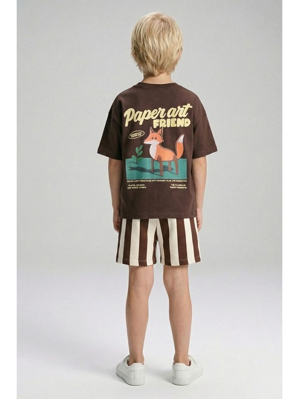 Erkek Çocuk Kahverengi Tilki Baskılı T-Shirt Ve Çizgili Şort Alt Üst Takım-1