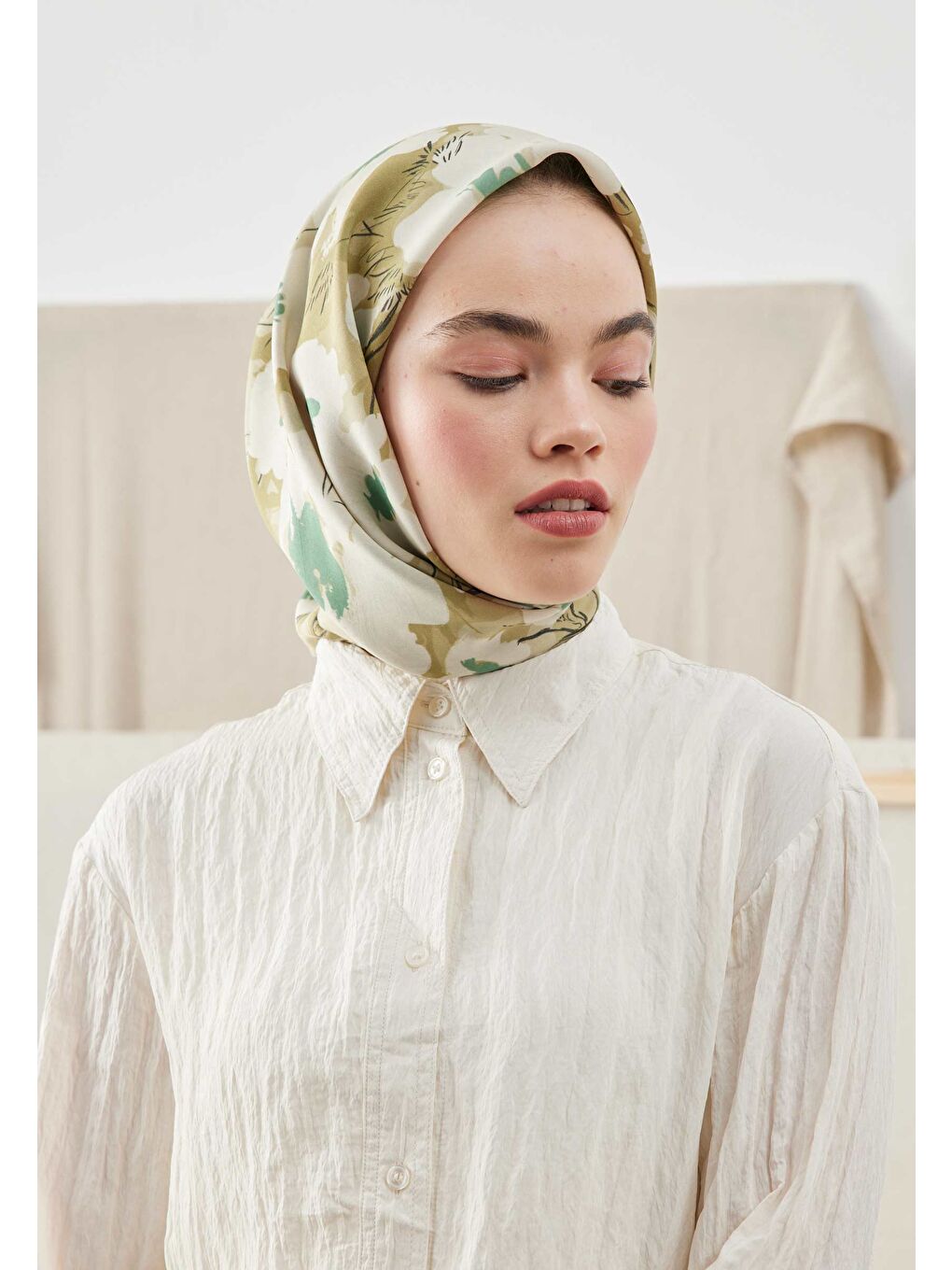 Yeşil Multı Flower Desen Pamuk İpek Eşarp Adaçayı-2