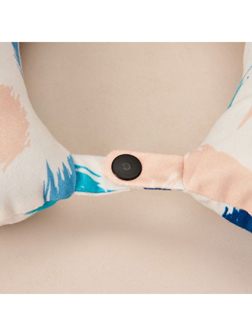 Karışık Gölge Desenli Seyahat Boyun Yastığı - Renkli - 28,5x30 cm-1