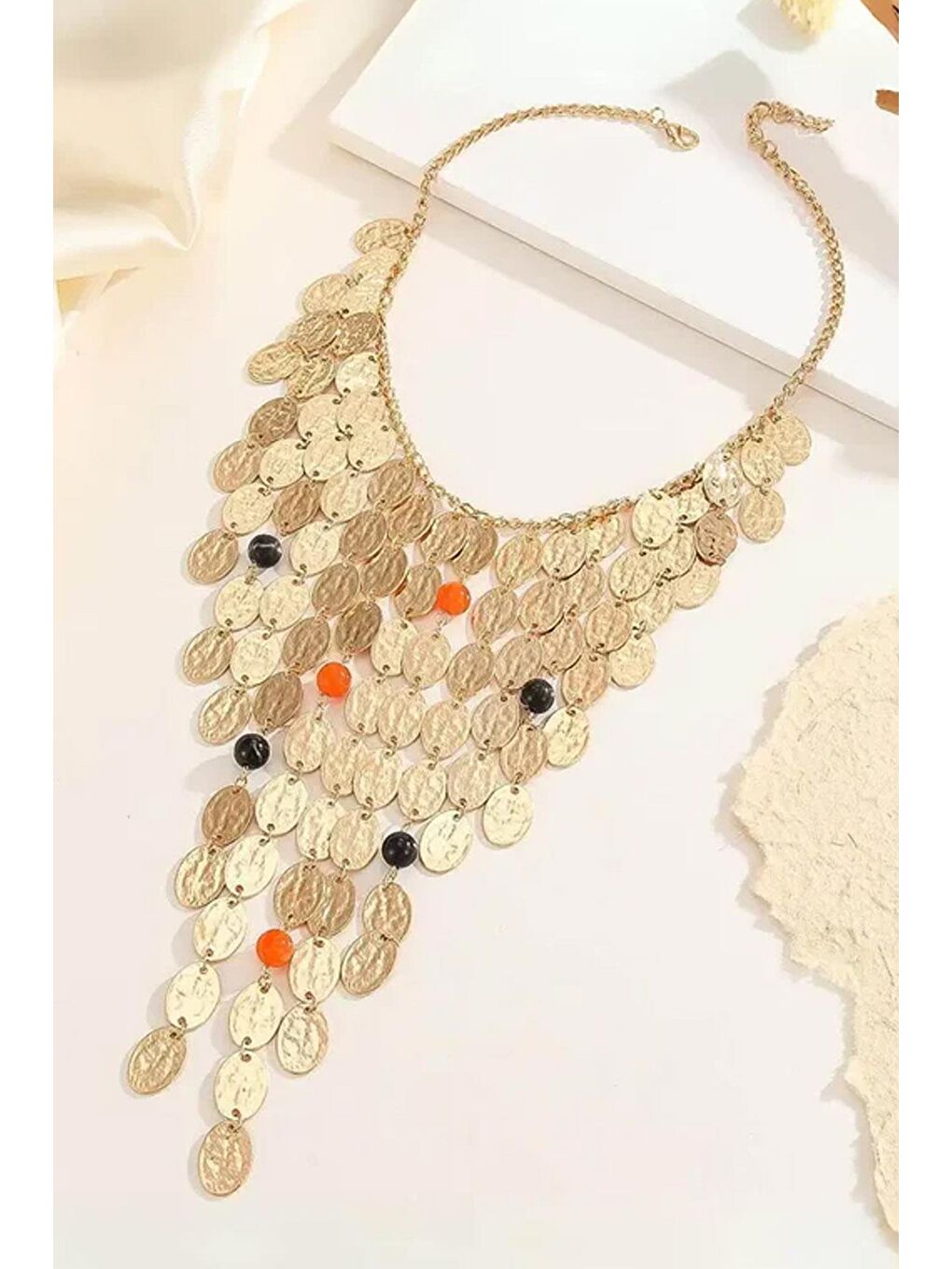 Sarı Çoklu Uzun Pullu Kolye-1