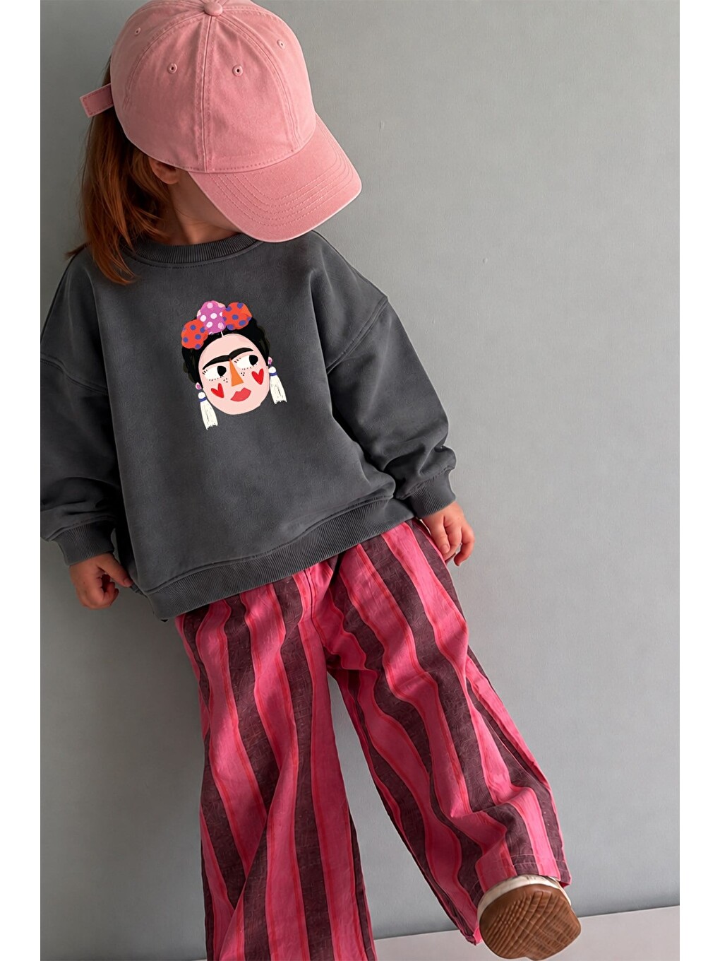 Antrasit Kız Çocuk 3 İplik Kumaş Pamuklu Frida Baskılı Sweatshirt-2