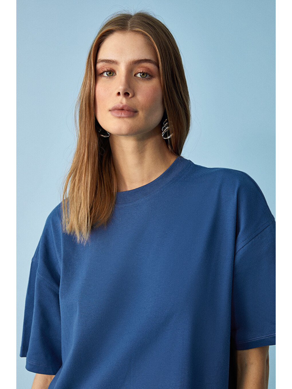 Lacivert Jemmy Kadın %100 Organik Pamuk Relaxed Fit Yırtmaçlı Yuvarlak Yakalı LACİVERT T-Shirt-4