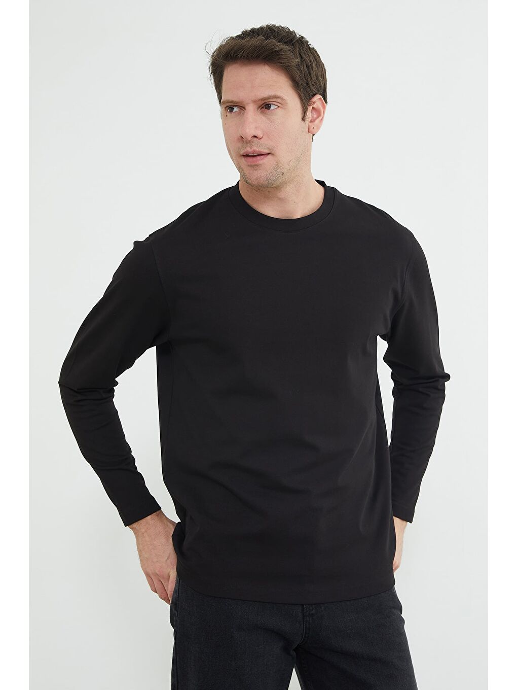 Siyah Basic Bisiklet Yaka Sweatshirt-3