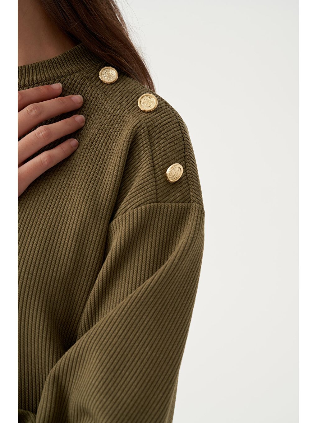 Haki-Fitilli Dökümlü Pantolonlu Takım-3