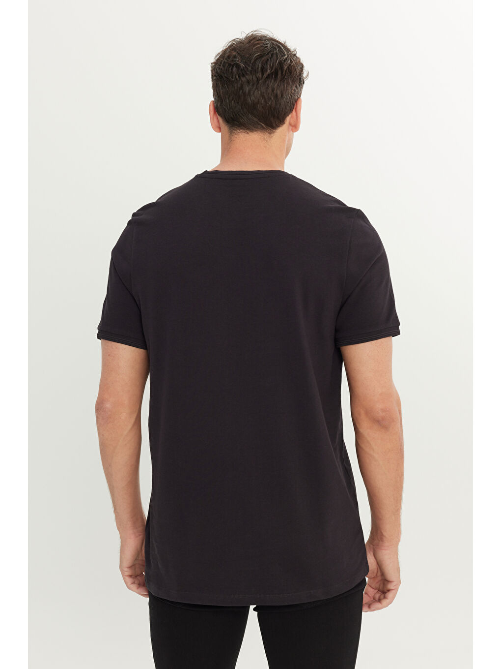 Erkek Siyah %100 Pamuk Slim Fit Dar Kesim Bisiklet Yaka Tişört-4