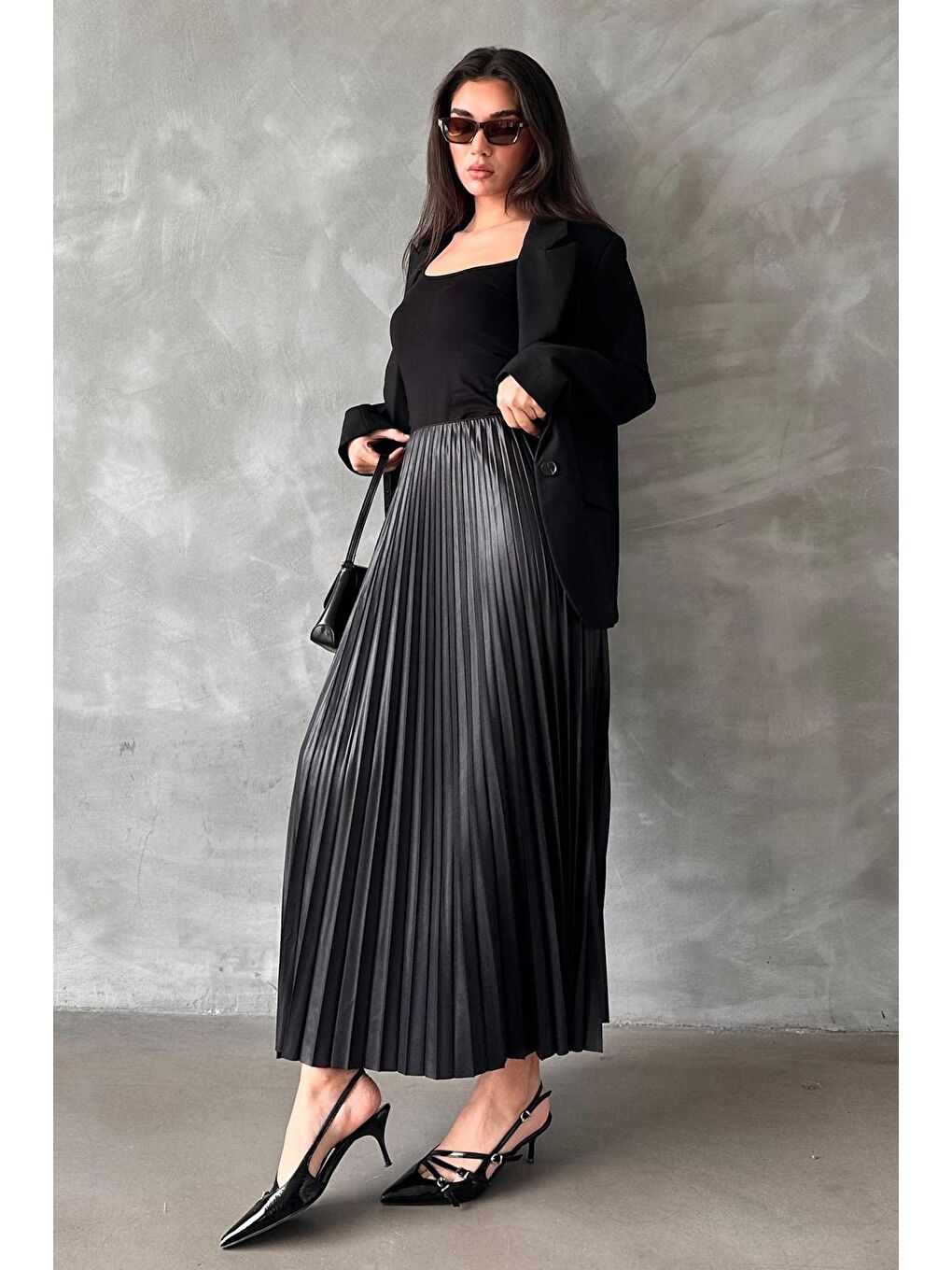 Siyah Pileli Kadın Etek Mg2318-3