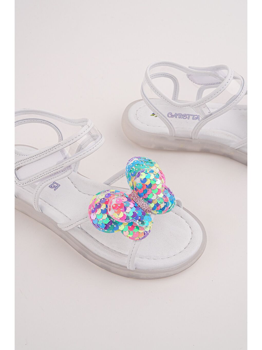 Beyaz PİCKLES Pullu Kelebek Detaylı Cırtlı Şeffaf Kız Çocuk Sandalet-6