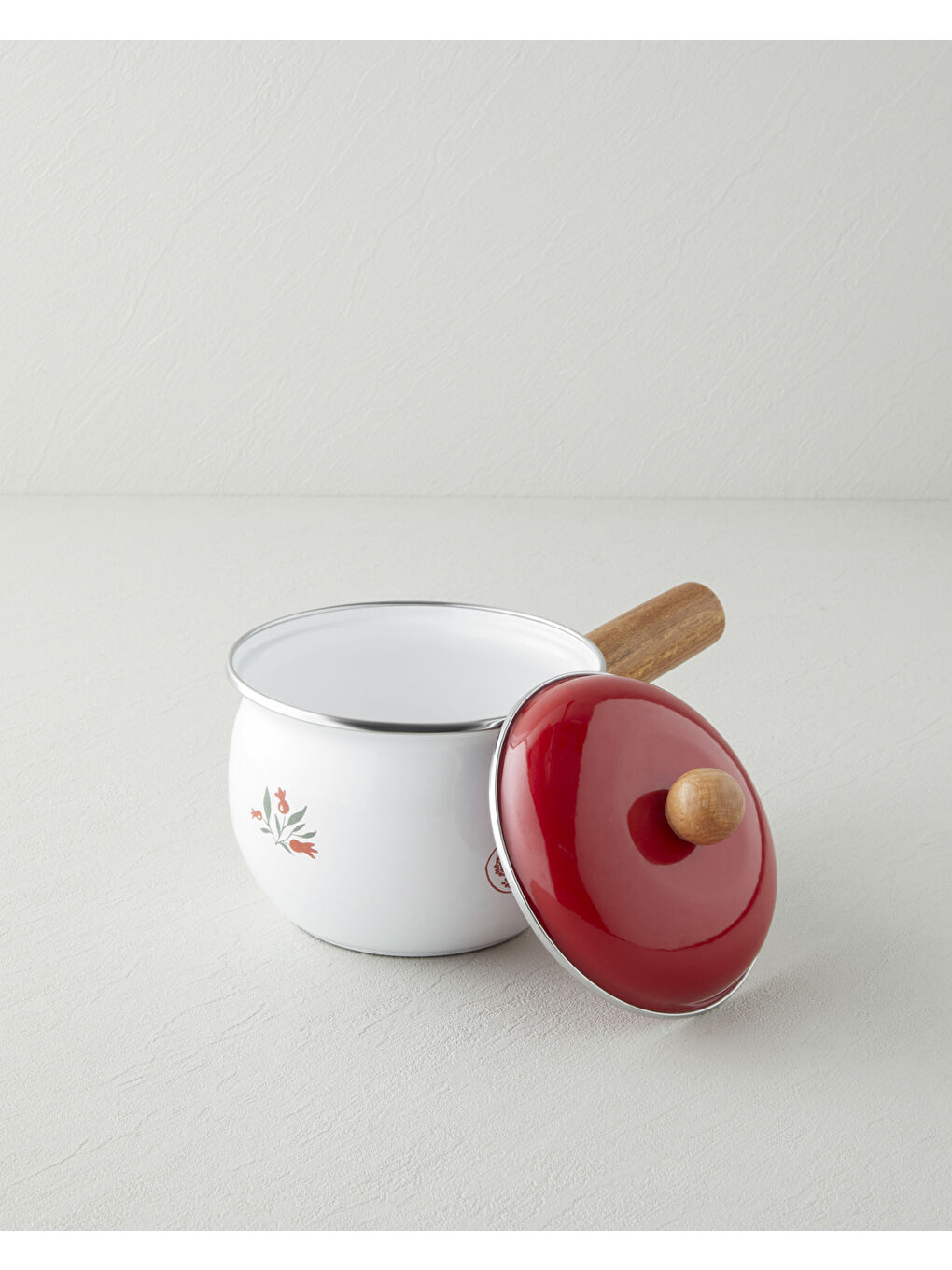 Garnet Emaye Sos Tenceresi 1,6L Kırmızı-1