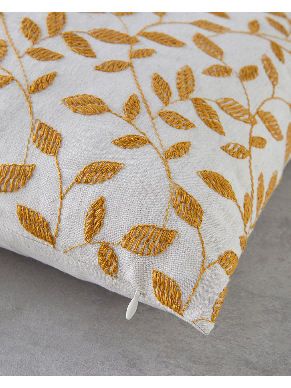 Kahverengi Shine Line Kırlent Kılıfı 42x42 cm Hardal-1