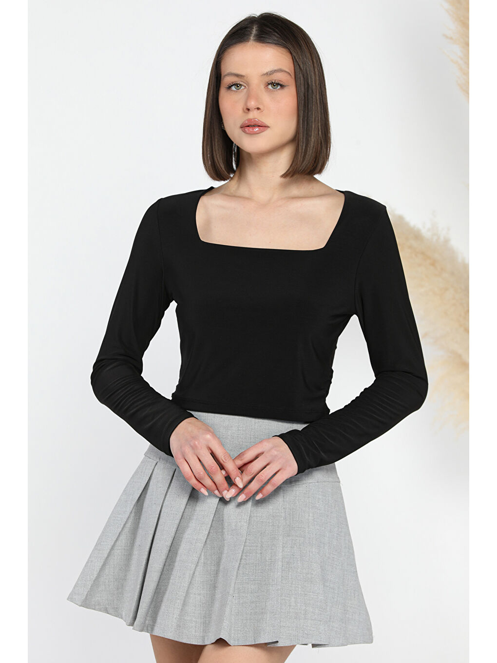 Siyah Kare Yaka Kadın Bluz-1