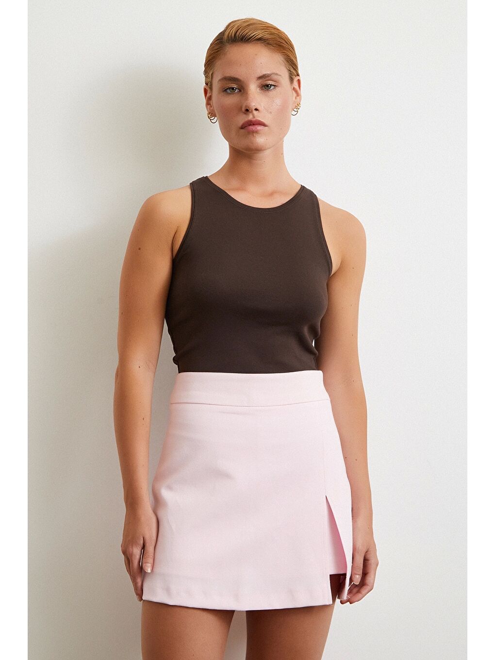 Yırtmaçlı Şort Etek Pembe-1