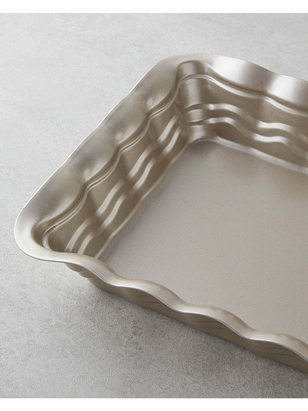 Ekru Patisserie Prince Karbon Çelik Dikdörtgen Fırın Kabı 38x27 cm-2