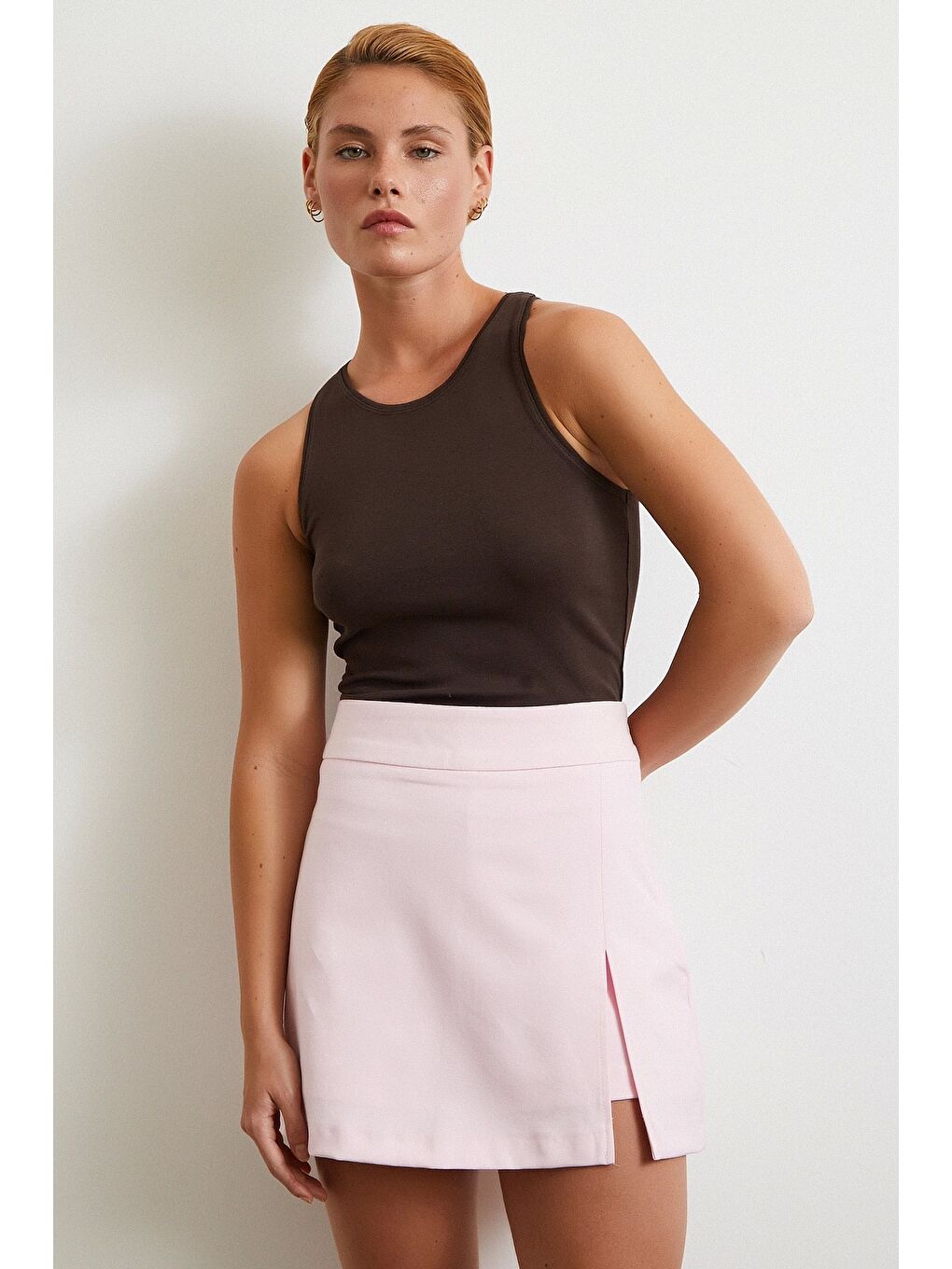 Yırtmaçlı Şort Etek Pembe-2