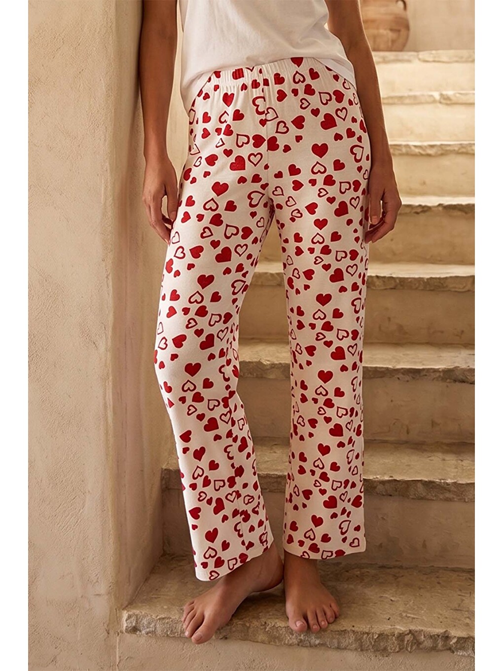 Kadın Viskon Kumaş Kırmızı Kalp Desen Penye Tek Pijama Alt 35 Beyaz02-1