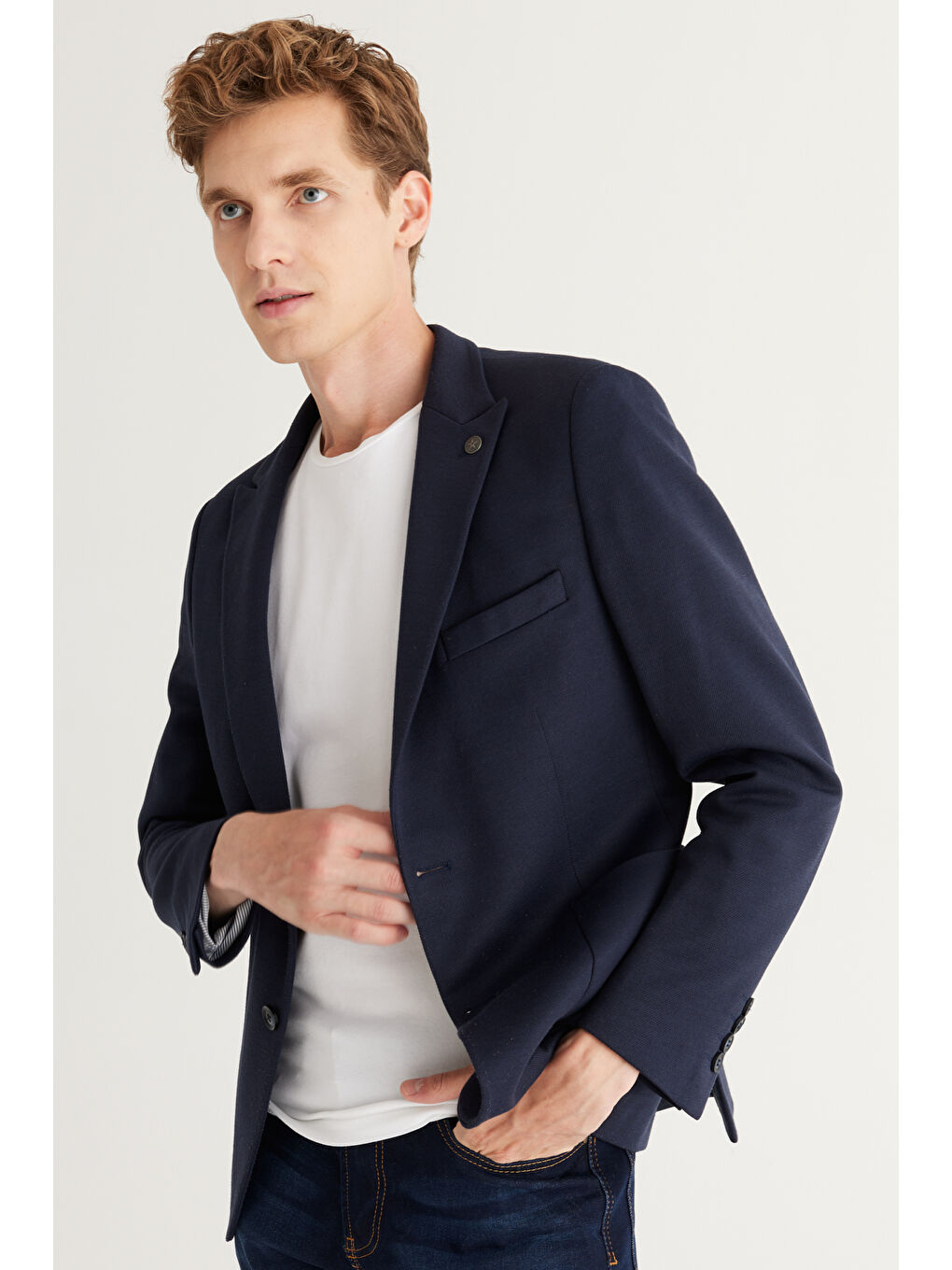 Erkek Lacivert Slim Fit Dar Kesim Kırlangıç Yaka Lacivert Ceket-3