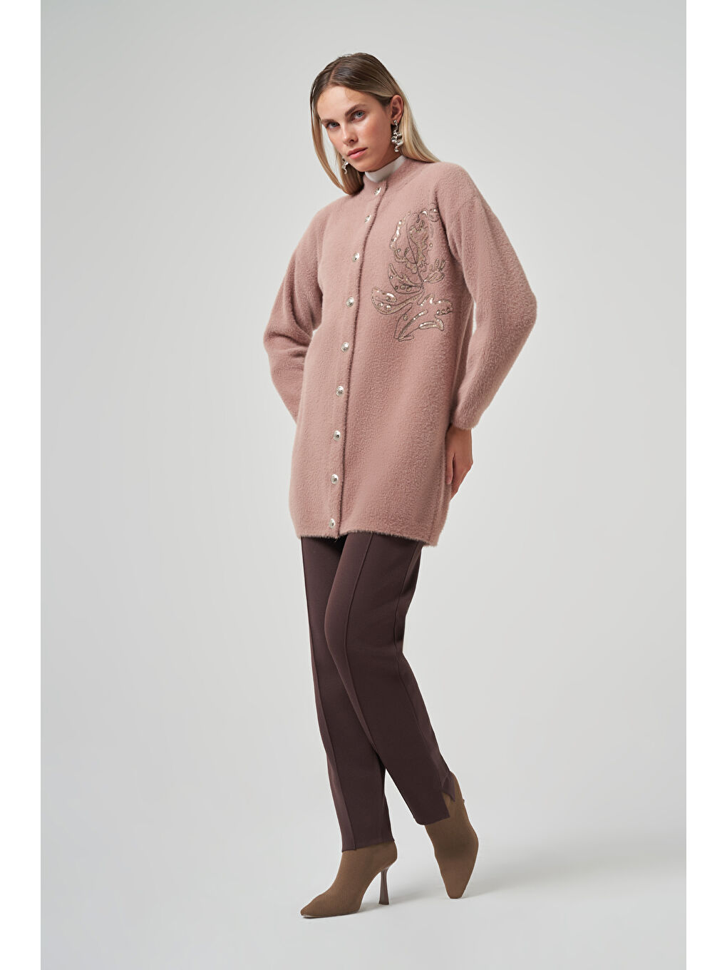 Bej Nakış İşleme Detay Hırka 7007 Vizon-1