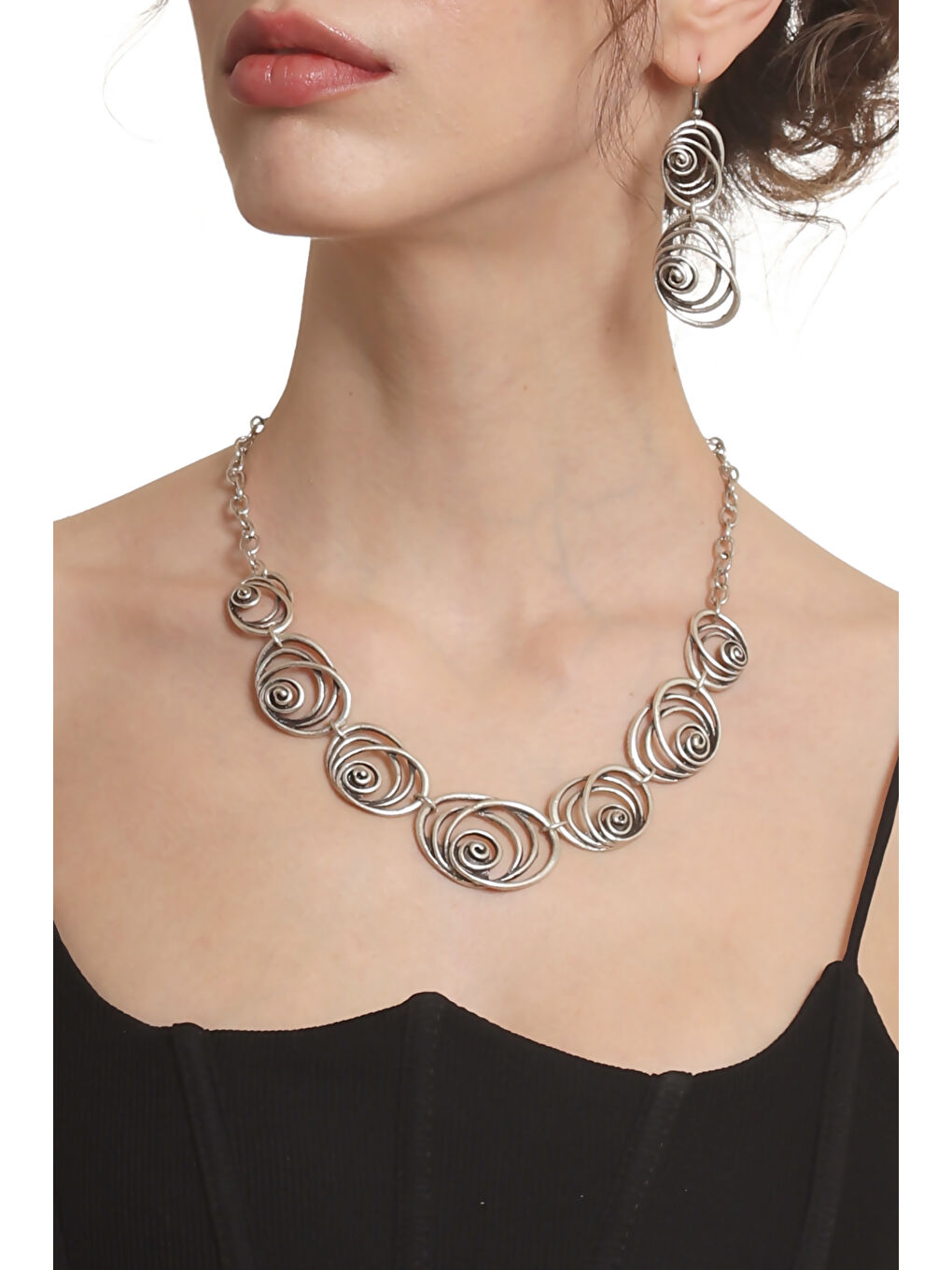 Gri Kadın Antik Gümüş Kaplama Sallantılı Model Gül Formlu Küpe & Kolye Seti-1