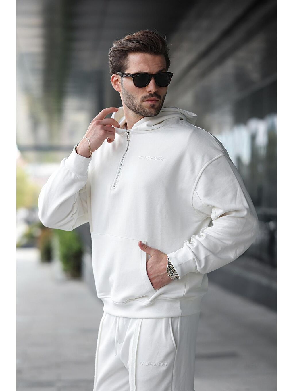 Ekru Yarım Fermuarlı Kapüşonlu Erkek Eşofman Takımı E7332-1